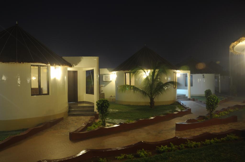 Seven Sky Clarks Exotica Hotel Bhuj Kamer foto