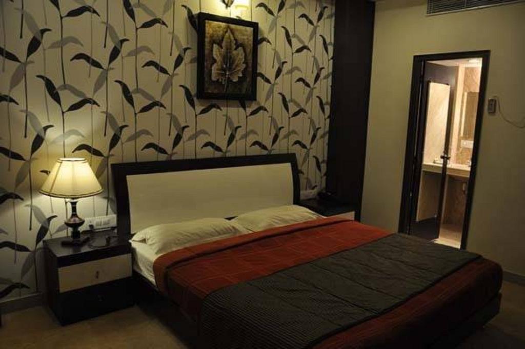Seven Sky Clarks Exotica Hotel Bhuj Kamer foto