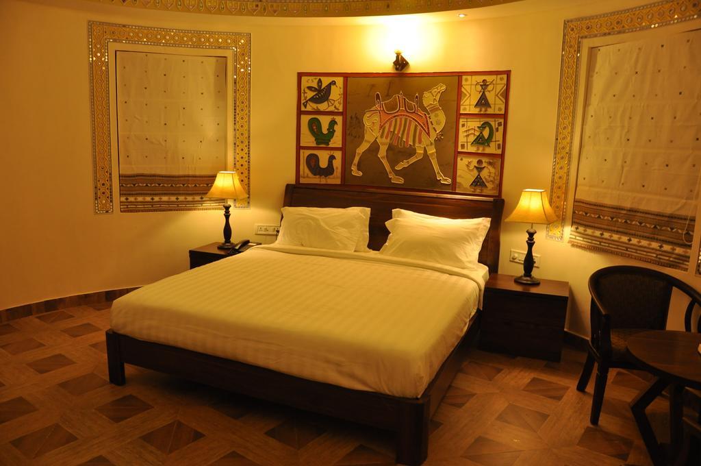 Seven Sky Clarks Exotica Hotel Bhuj Kamer foto