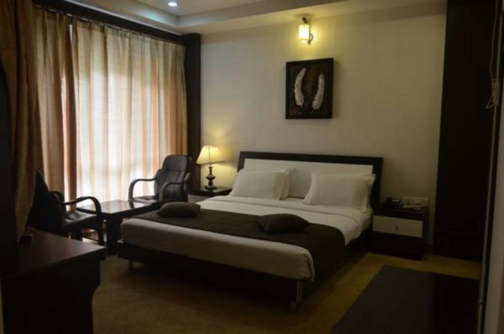 Seven Sky Clarks Exotica Hotel Bhuj Kamer foto