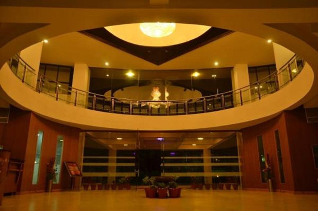 Seven Sky Clarks Exotica Hotel Bhuj Kamer foto