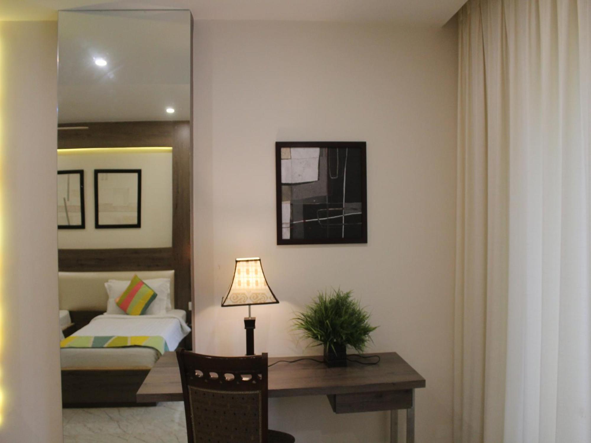 Seven Sky Clarks Exotica Hotel Bhuj Buitenkant foto