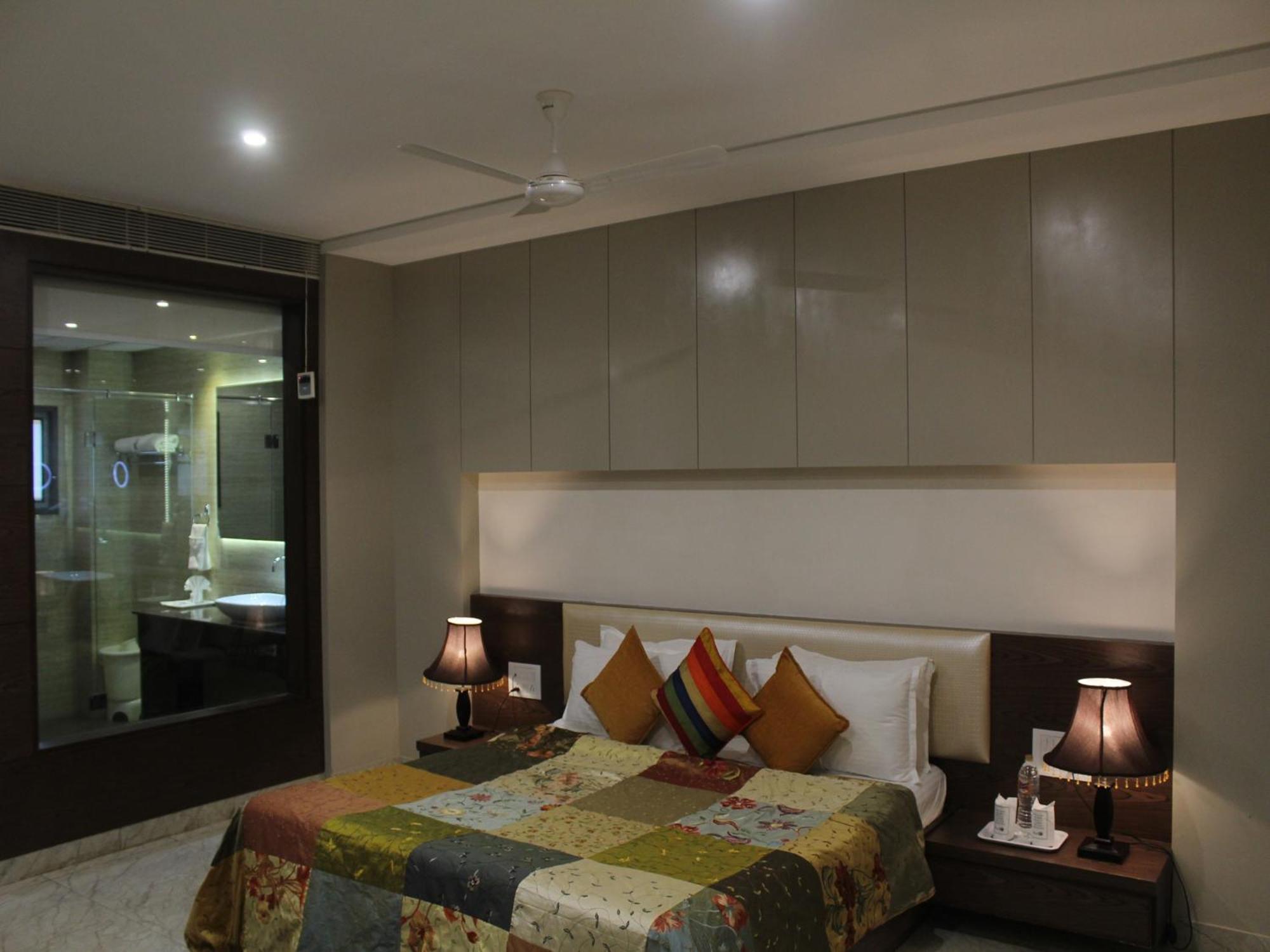 Seven Sky Clarks Exotica Hotel Bhuj Buitenkant foto