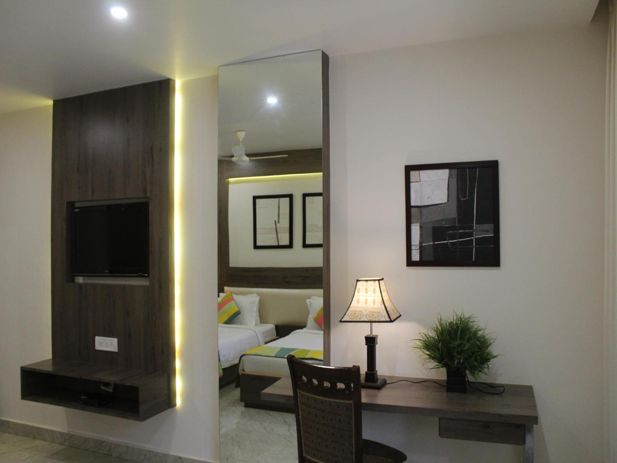 Seven Sky Clarks Exotica Hotel Bhuj Buitenkant foto