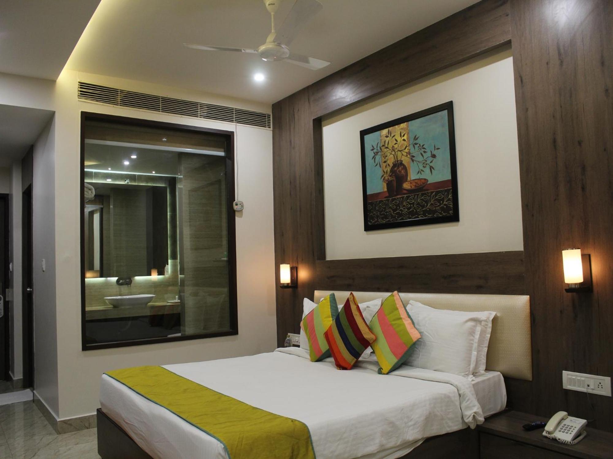 Seven Sky Clarks Exotica Hotel Bhuj Buitenkant foto