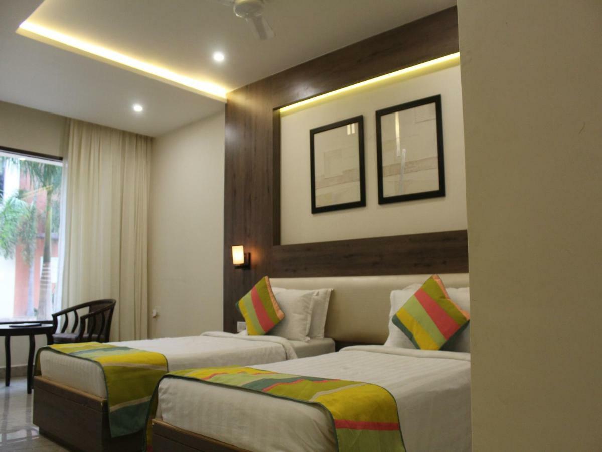 Seven Sky Clarks Exotica Hotel Bhuj Buitenkant foto